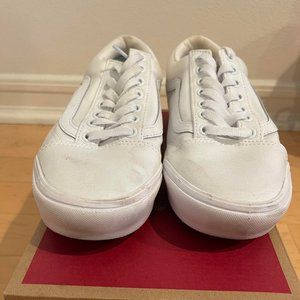 LIKE NEW Vans Men's White Old Skool Comfycush Shoes